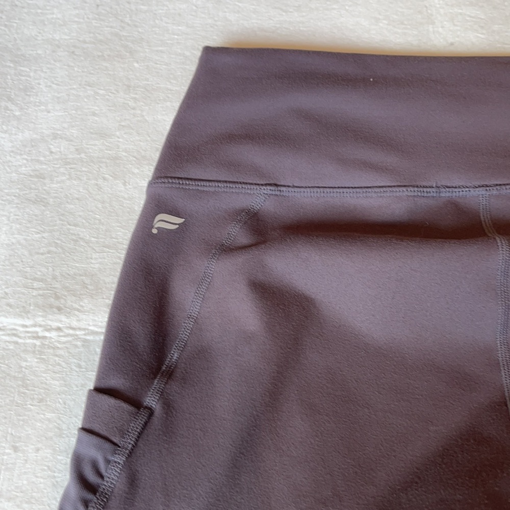 Fabletics Cropped Leggings With Coordinating Tank… - image 8